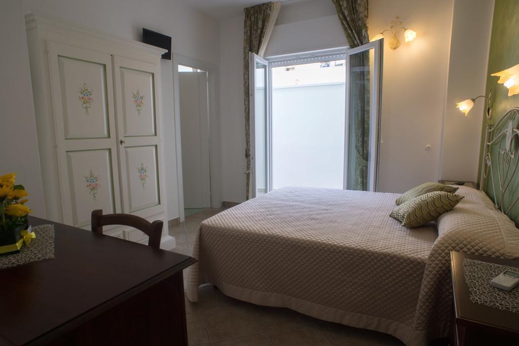 B&B Corte Dell' Immacolata Тавьяно Экстерьер фото
