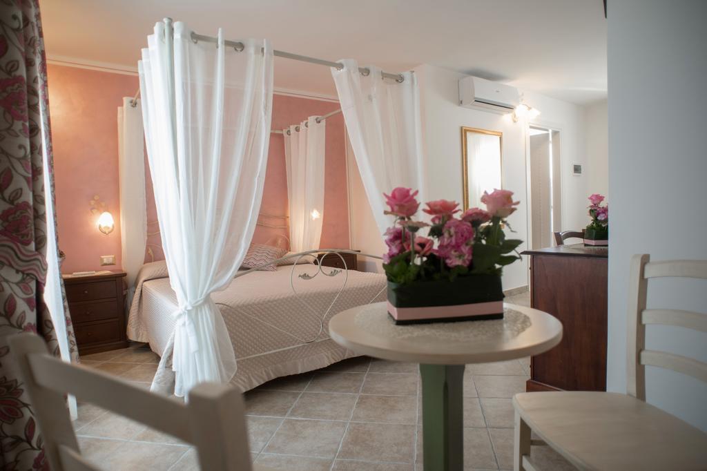 B&B Corte Dell' Immacolata Тавьяно Экстерьер фото