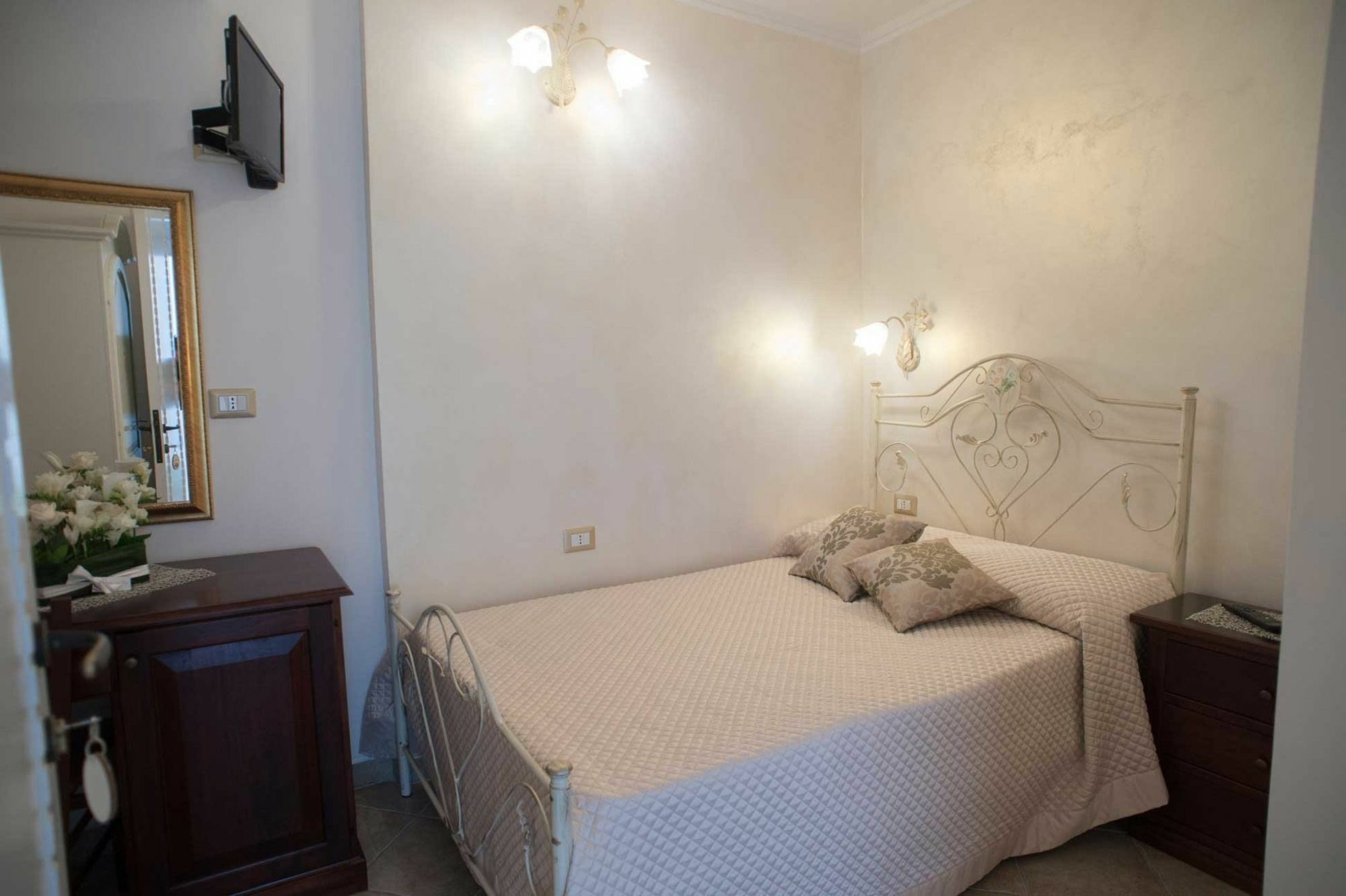 B&B Corte Dell' Immacolata Тавьяно Экстерьер фото