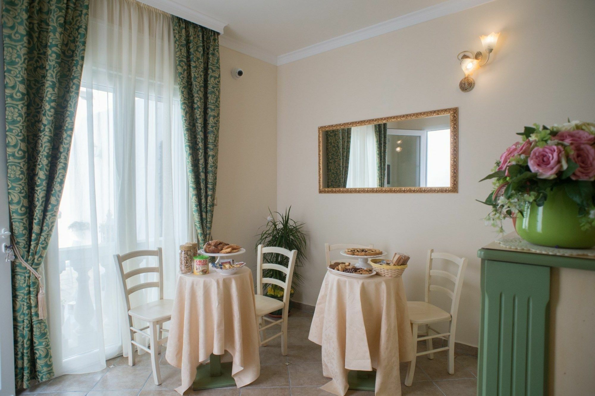 B&B Corte Dell' Immacolata Тавьяно Экстерьер фото